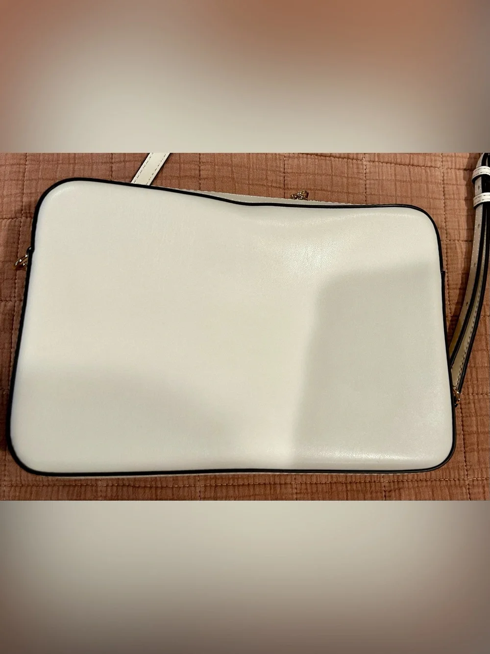 Michael Kors East West Cream Large Jet Set Crossbody Bag